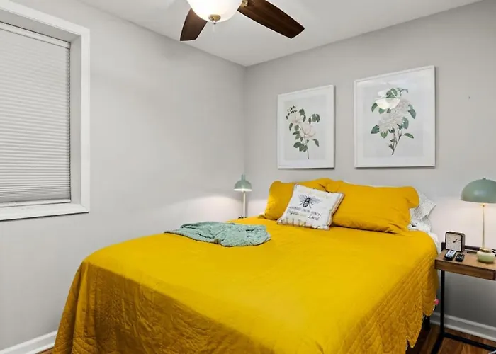 Bumble Bee - Quiet Comfort For 2 Peoria